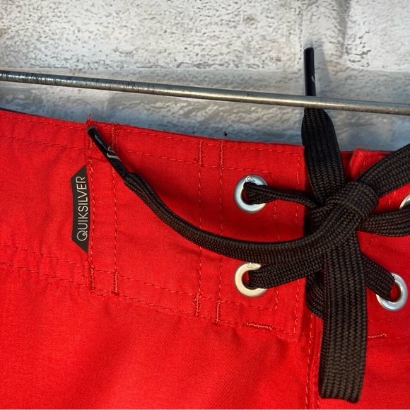 Quicksilver Men's Red Board Shorts Swim Trunks Size 38 - Picture 5 of 13
